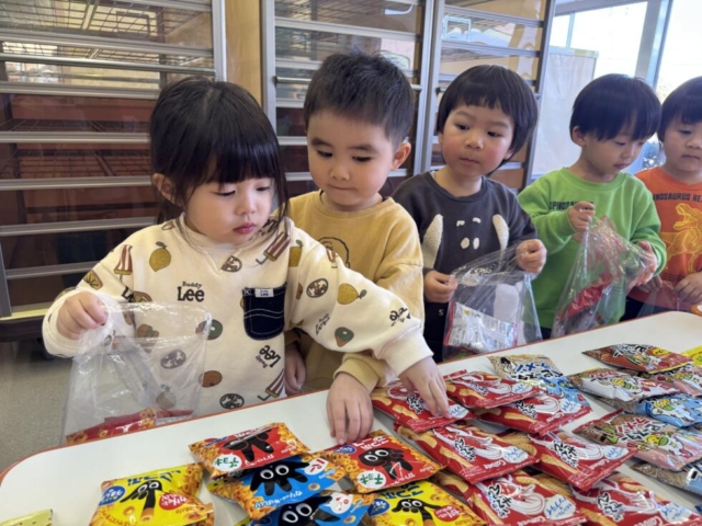 お菓子バイキングがありました。