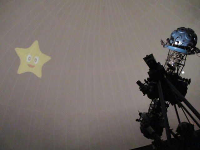 年長組　プラネタリウム見学に行きました。