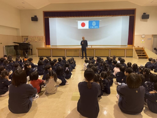 ３学期始園式がありました。
